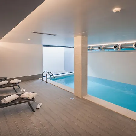 Essence Marianos Hotel