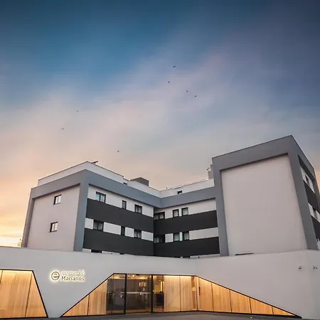 Essence Marianos 4* Fátima