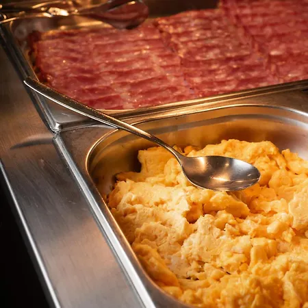 Essence Marianos Szálloda