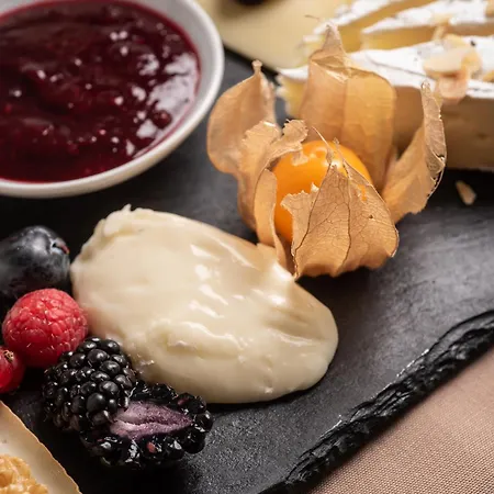 Essence Marianos Szálloda 4*