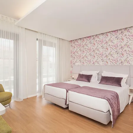 Hotel Essence Marianos 4*