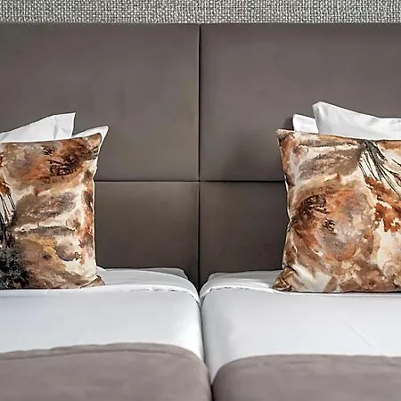 Hotel Essence Marianos 4*