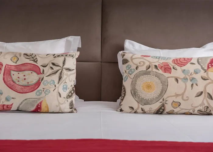 Essence Marianos Hotel