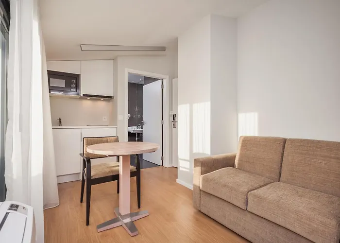 Essence Marianos 4* Fátima